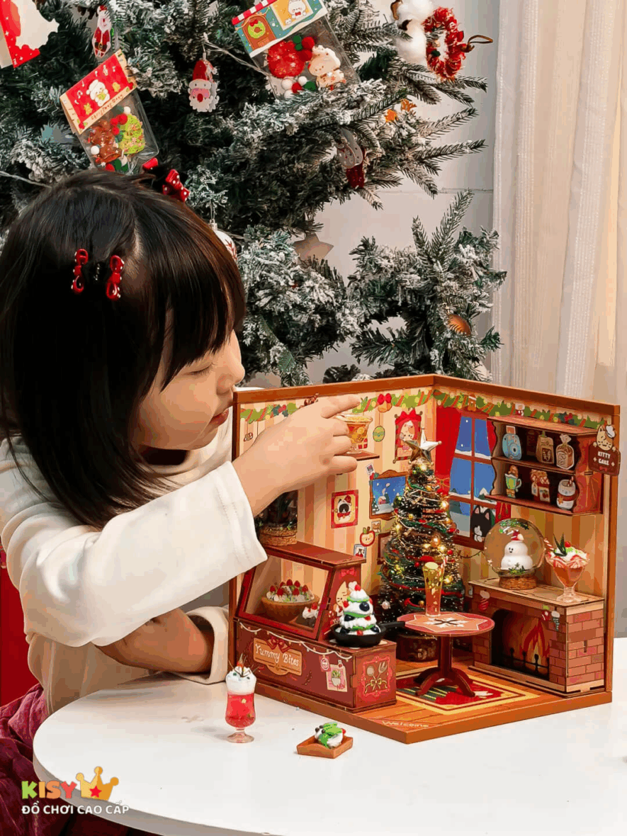 set-do-choi-diy-tiem-banh-giang-sinh-toi-tu-lam-cua-hang-trang-tri-cay-thong-lam-banh-qua-cau-uoc-nguyen-2